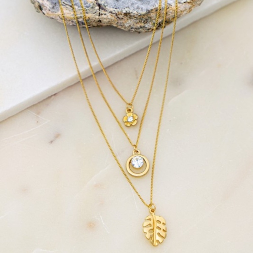 SOLD OUT Gold Layered Tropical Leaf Rhinestone Necklace - Picture 1 of 2